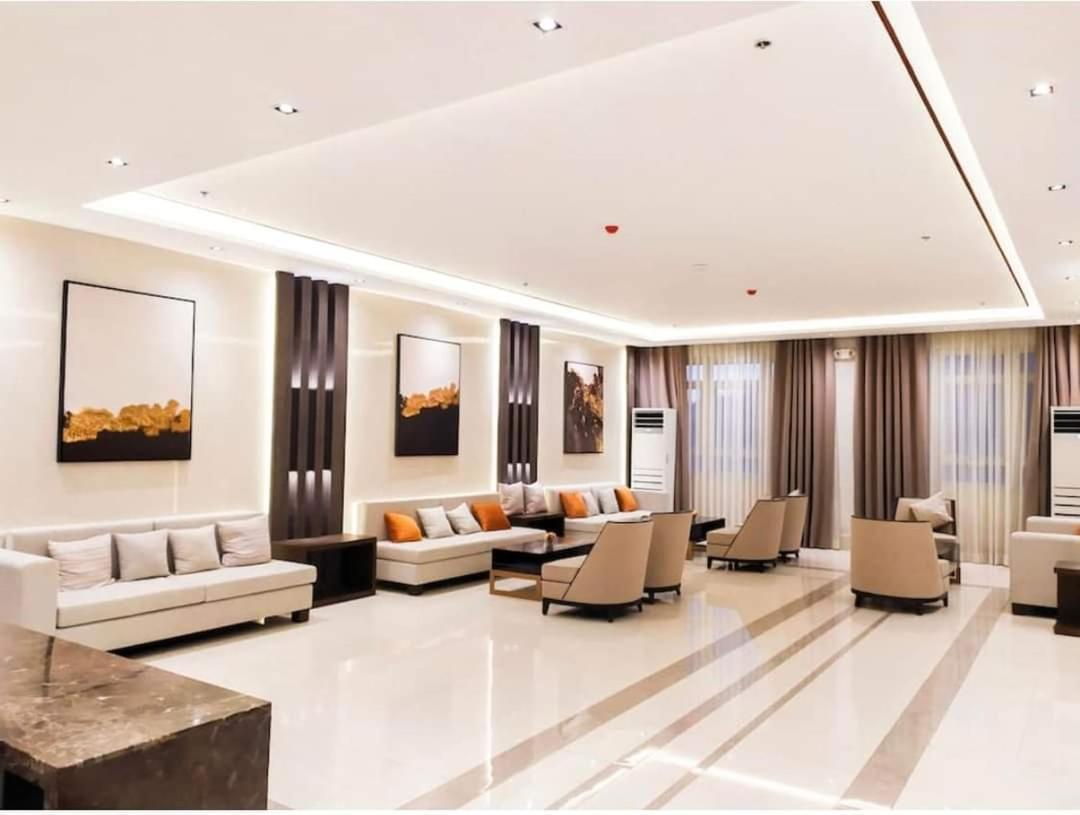 كويزون سيتي Sotogrande Neopolitan Hotel المظهر الخارجي الصورة